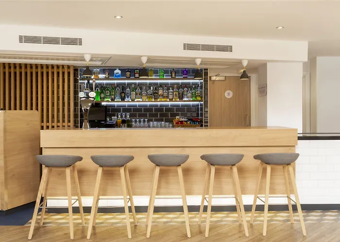 Express Centre By Ihg Edinburgh