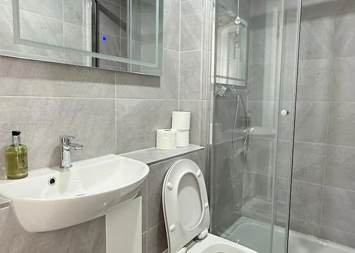 Armadillo Guest House- Adults Only