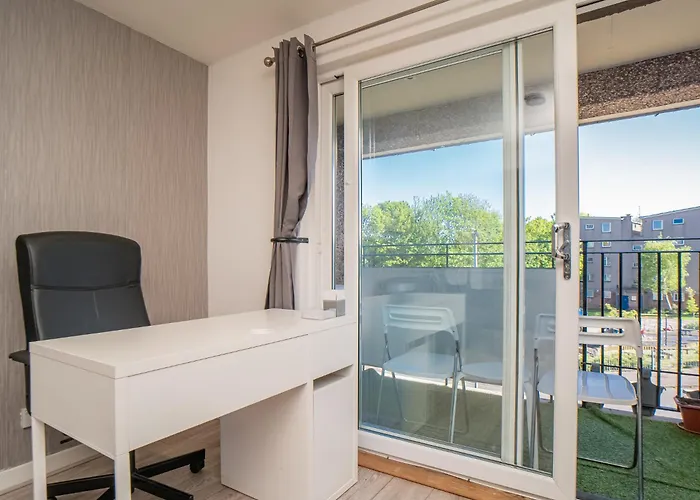 Northfield 1 Bedroom With Sofa Bed -