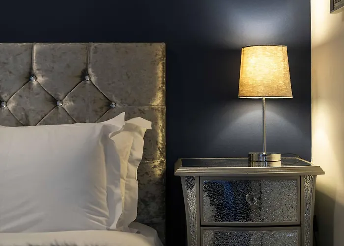 Hawkhill 1 Bedroom - *