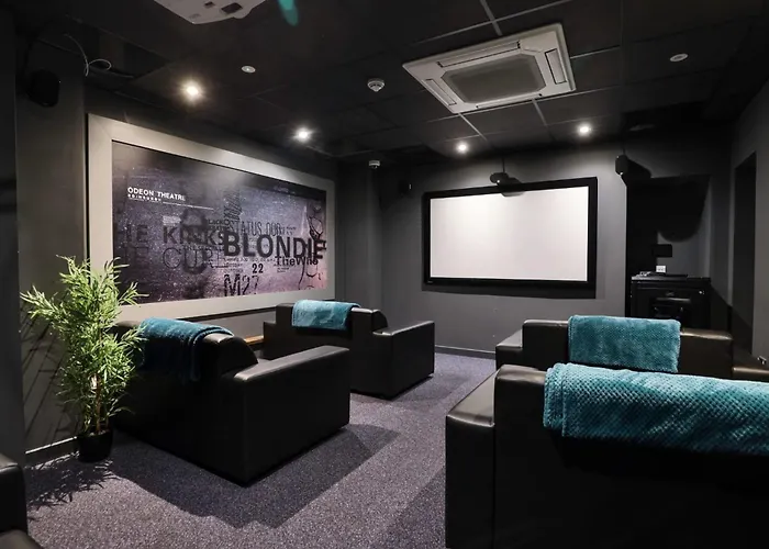 Daire For Students Only - Buccleuch Street In *