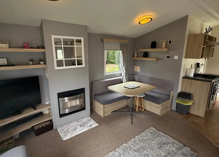 Hoopers Hideaway Caravan Setonsands