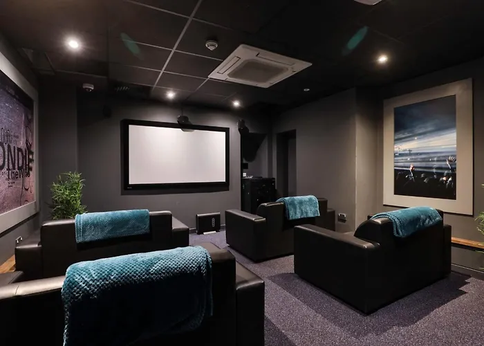 For Students Only - Buccleuch Street In Daire