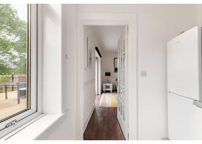 Elegant Flat In A Serene Neighbourhood