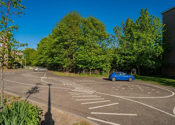 Northfield 1 Bedroom With Sofa Bed - * אדינבורו