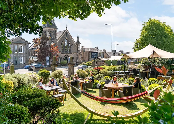 Hotel The Roseate - Small Luxury Of The World 5*