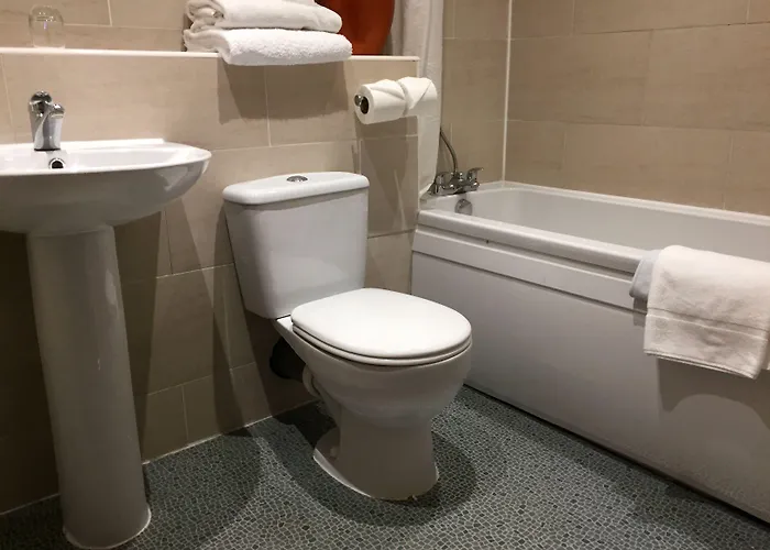 Fountain Court - Harris