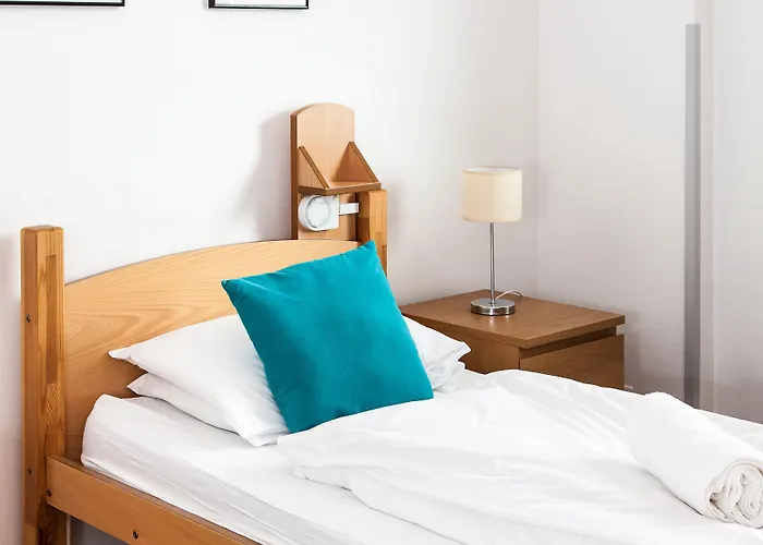 Edinburgh Central Accommodation * Edinburgh