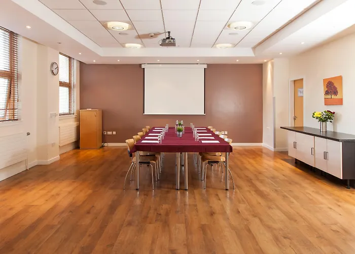 Edinburgh Central Accommodation *