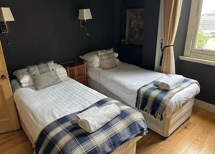 The Castle Esplanade * אדינבורו