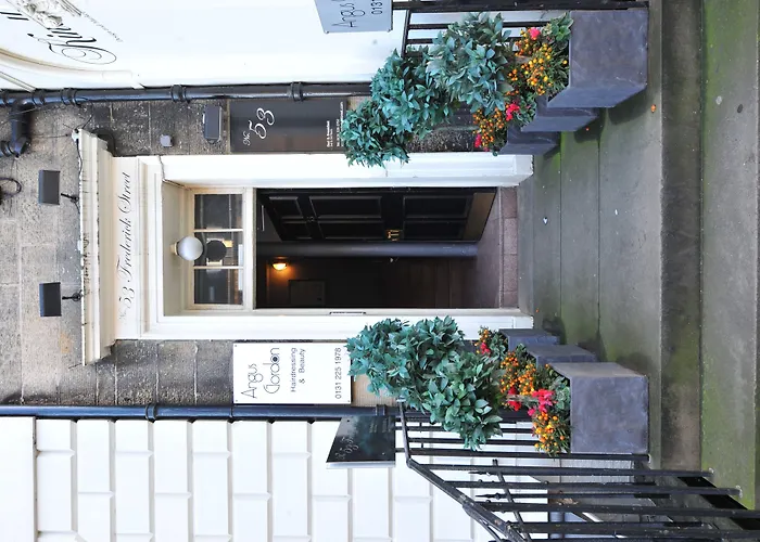 No. 53 Frederick Street Pensjonat 3*