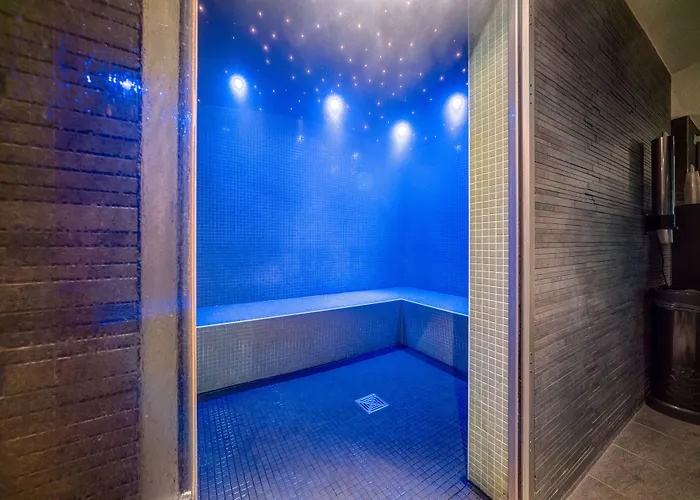 Apex Waterloo Place 4*