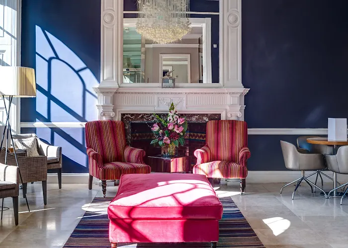 Apex Waterloo Place 4*