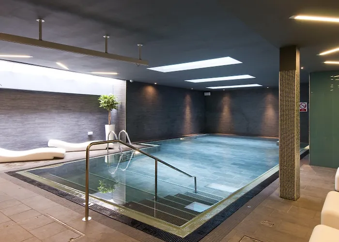 Apex Waterloo Place 4*