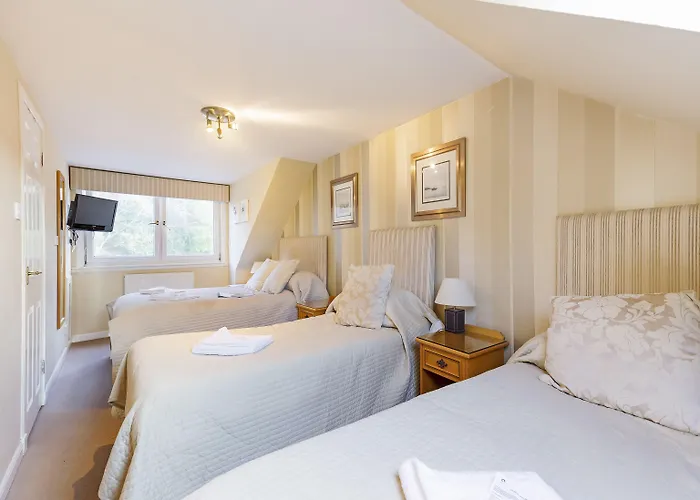 Arden Guest House, Craigmillar Castle Edinburgh