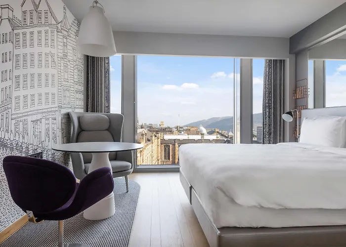 Radisson Collection Hotel, Royal Mile 5*