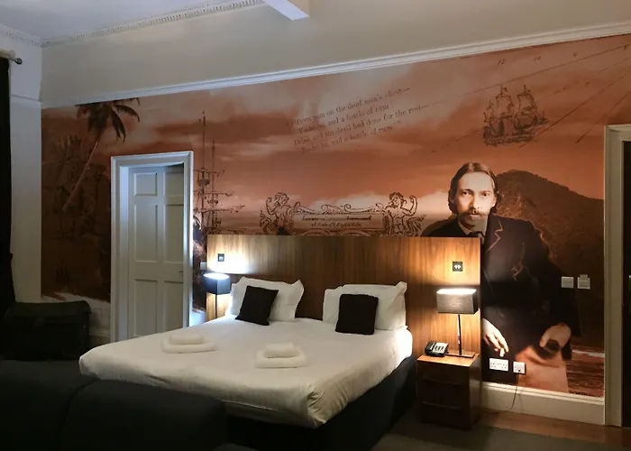 The Place 4* Эдинбург
