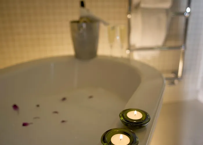 The Place Otel Edinburgh