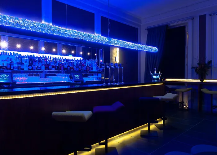 The Place Otel Edinburgh