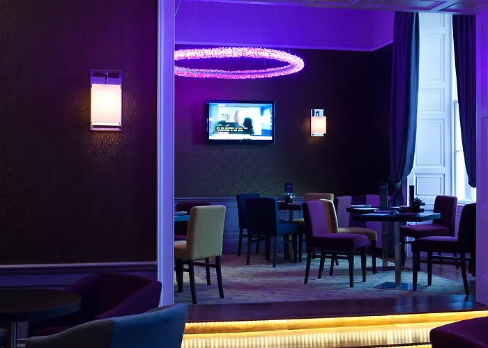 The Place 4* Эдинбург