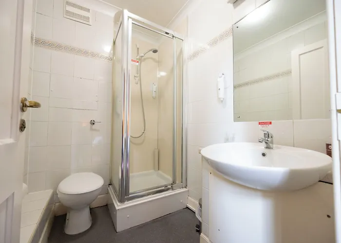 Whisky House Hotell 3*