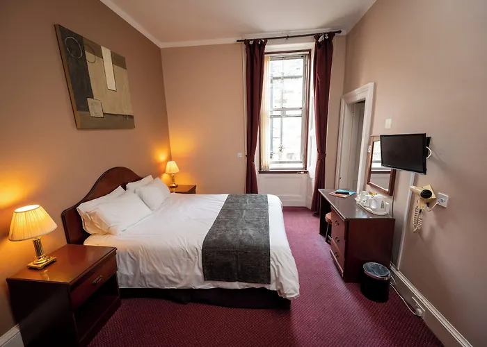 Hotell Whisky House 3*