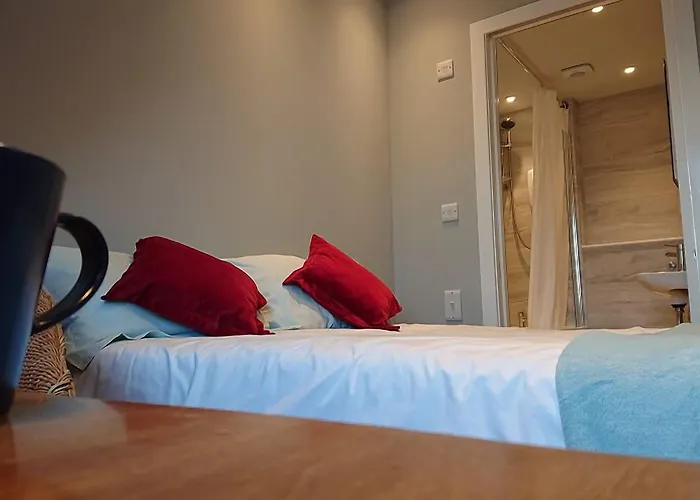 Falcon Crest 에든버러