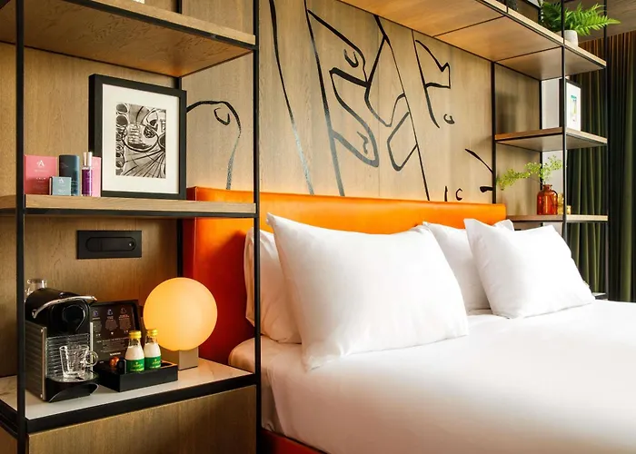 Ibis Styles St Andrew Square 3*