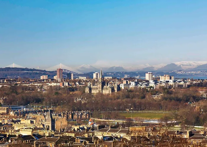 Hotel Ibis Styles St Andrew Square 3*