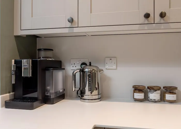 Rose Daire Edinburgh