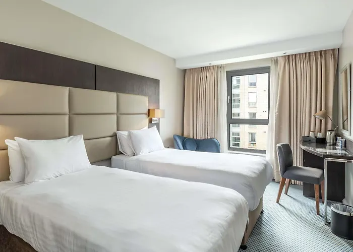 Mercure Haymarket 4*