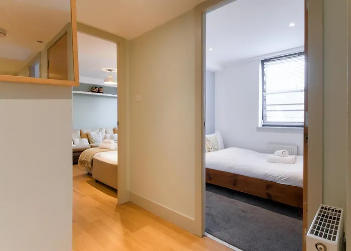 Modern Flat In The Middle Of Old Town * Edinburg