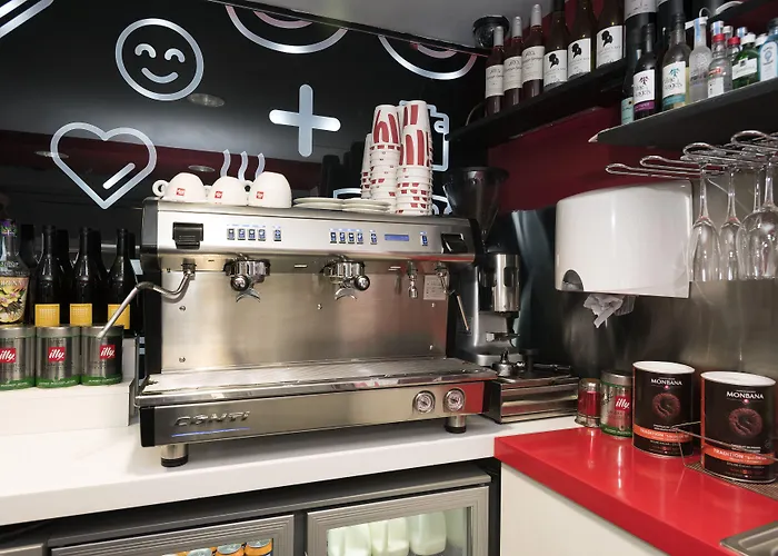 Haymarket Hub 3*