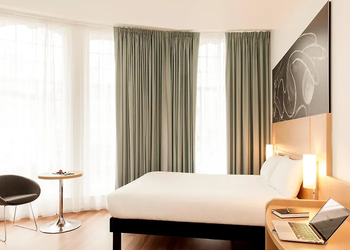 Ibis Centre South Bridge - Royal Mile Hotel 3*