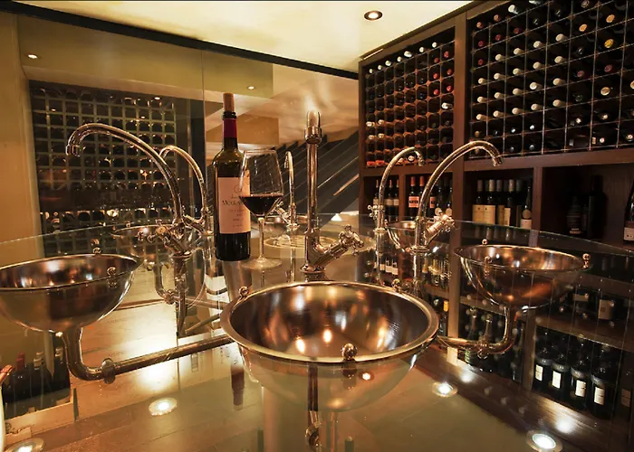 Du Vin Otel 4*