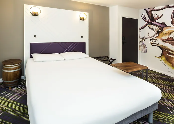 Hotel Ibis Styles St Andrew Square 3*