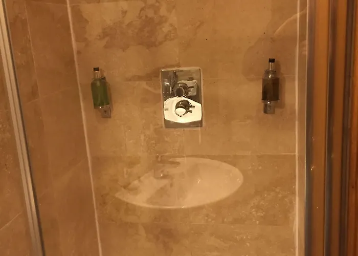 Cambridge House Pensjonat 3*