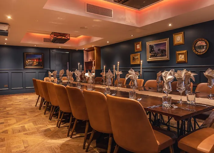 The Raeburn 4*