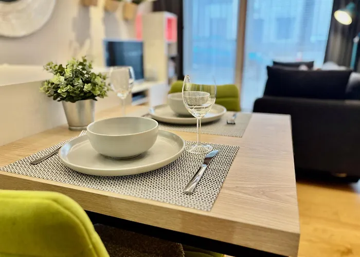 Apartment Heavenly Pad Retreat 300m To With Fast Links To Centre *