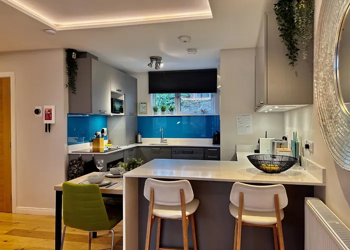 Apartment Heavenly Pad Retreat 300m To With Fast Links To Centre