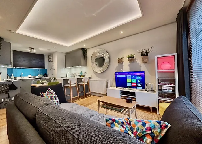 Apartment Heavenly Pad Retreat 300m To With Fast Links To Centre *