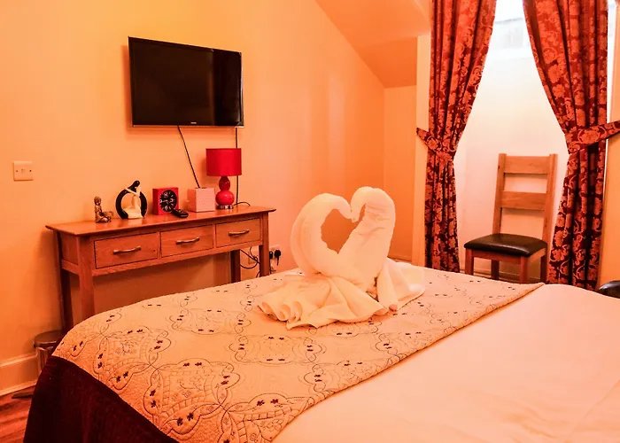 Edinburgh City Suites