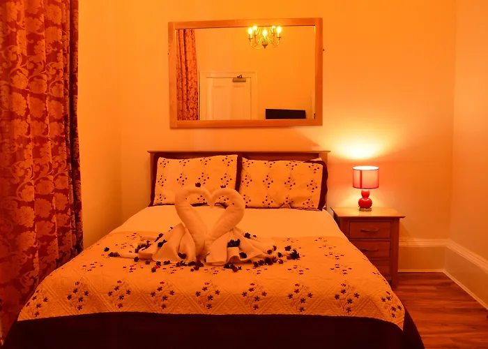 Edinburgh City Suites 4* Эдинбург