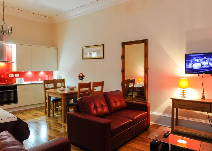 Апарт-отель Edinburgh City Suites Эдинбург