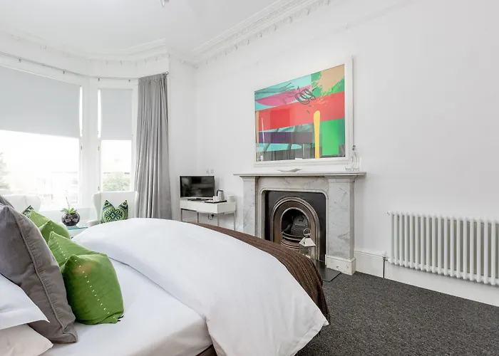 94dr אדינבורו