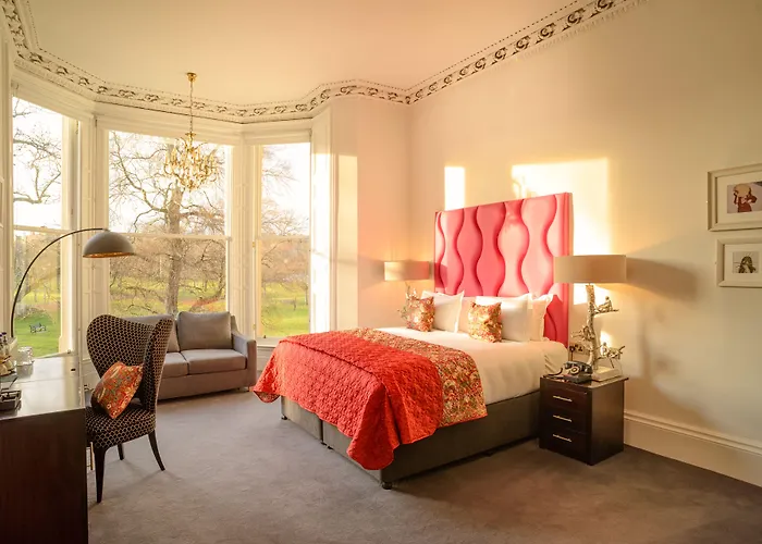 Otel Black Ivy 4*