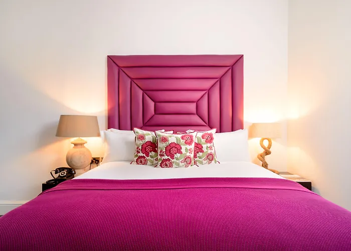 Black Ivy 4* Edinburgh