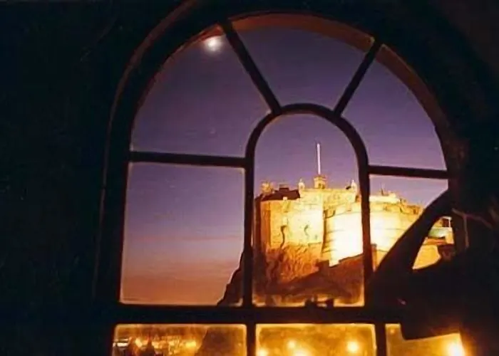 Castle Rock - Adults Only Хостел