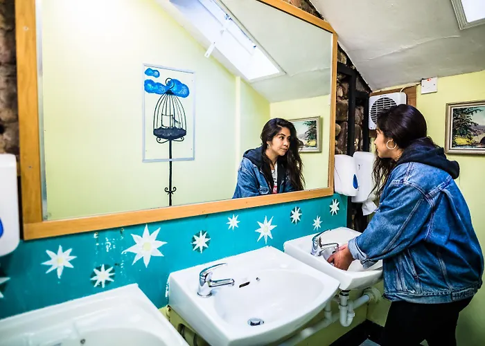 High Street - Over 18s Only, Backpackers Atmosphere (adults Only) Hostel