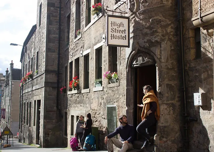 High Street - Over 18s Only, Backpackers Atmosphere (adults Only) Edinburgh